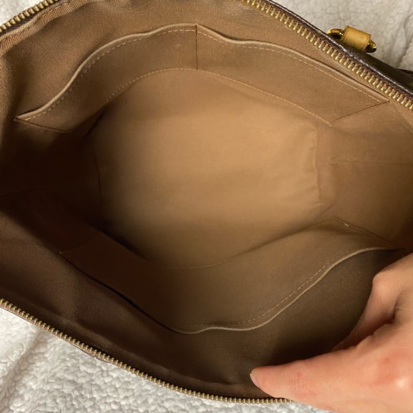 ✨SOLD✨AUTHENTIC LOUIS VUITTON TOTALLY MM✨ - Picture 5 of 8